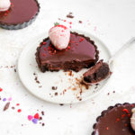 mini chocolate tart with strawberry