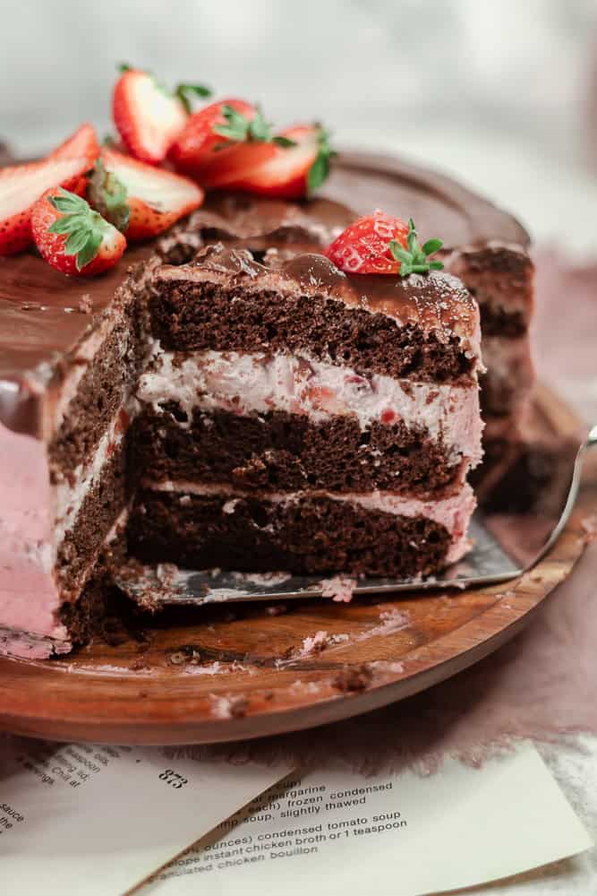 strawberry chocolate cake