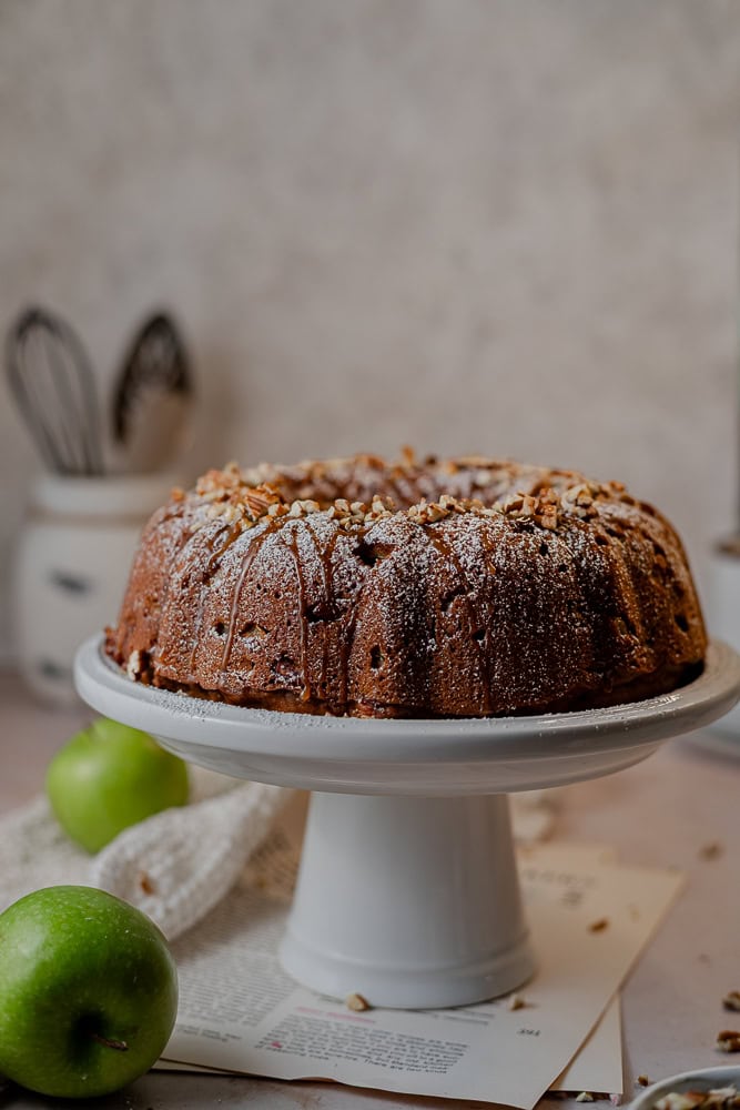 apple bundt cake with caramel